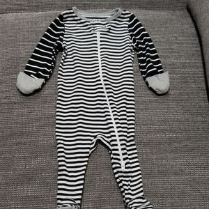 Black/white sleeper!